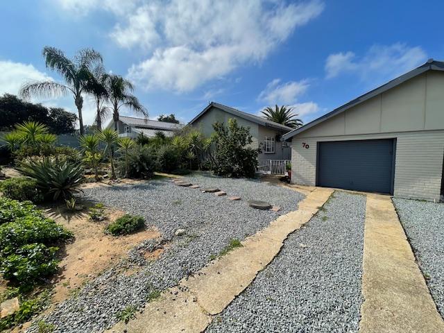 4 Bedroom Property for Sale in Bergzicht Western Cape